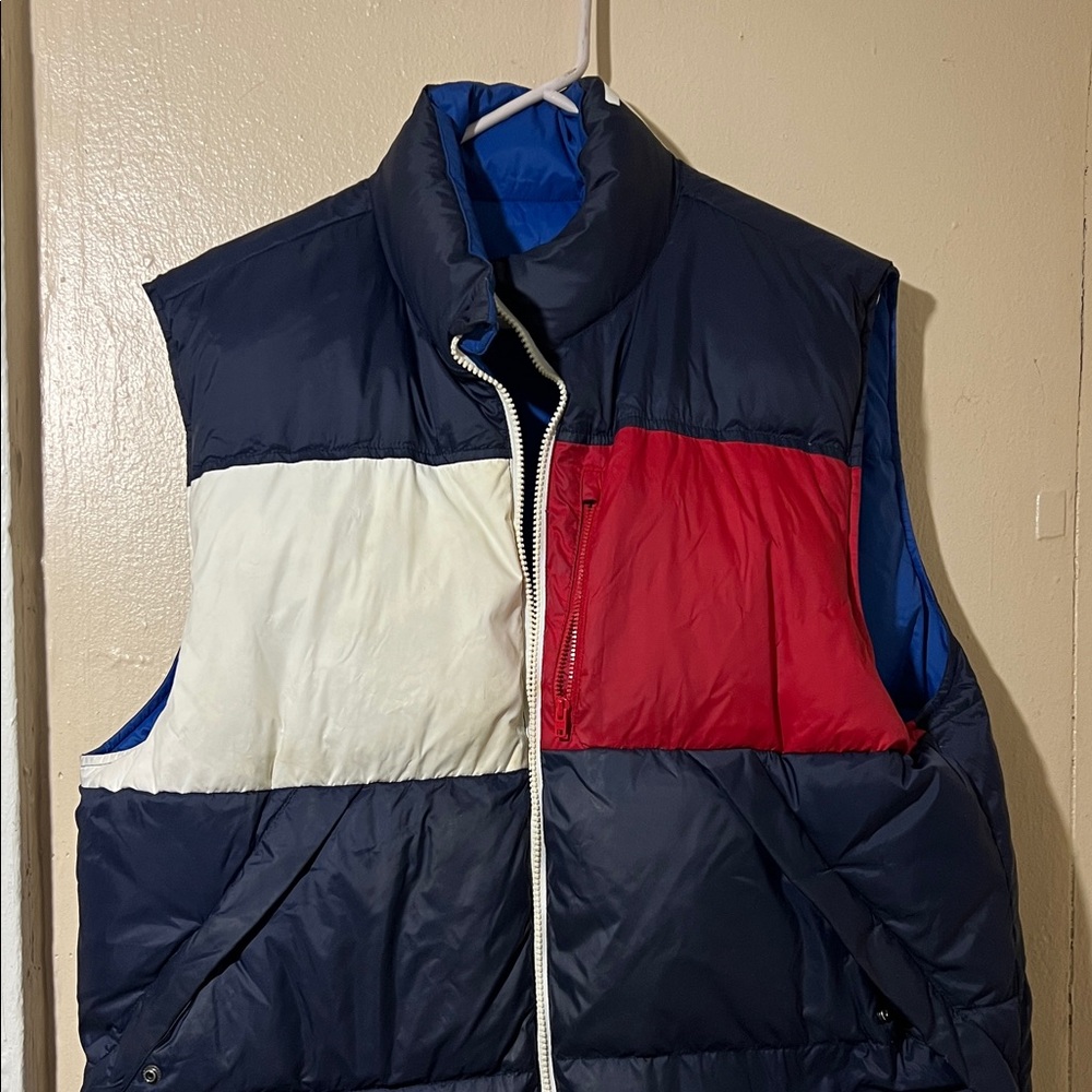 Tommy Hilfiger reversible puffer vest